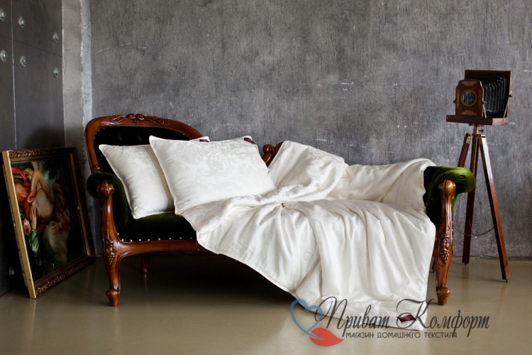 Шелковое одеяло Luxury Silk Grass легкое  150x200 