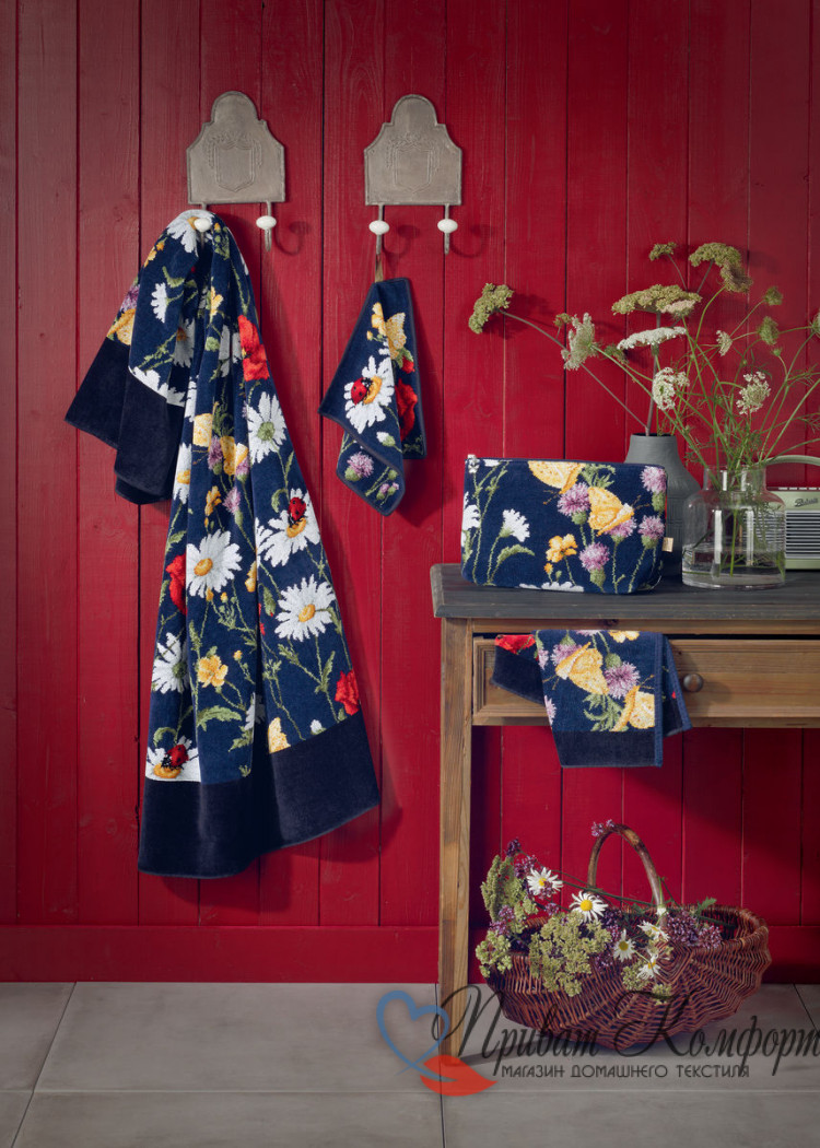 Шенилловое полотенце Feiler DAISY FIELD Blue 225 schwarzblau 